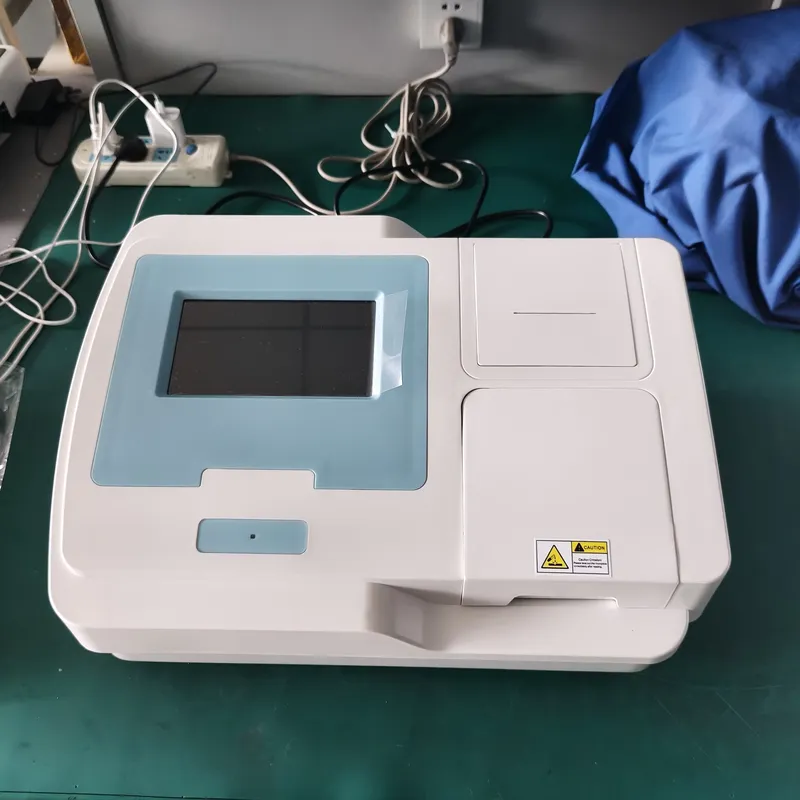 Medical Laboratories - Lecteur de microplaques DR-200Bc pour utilisation